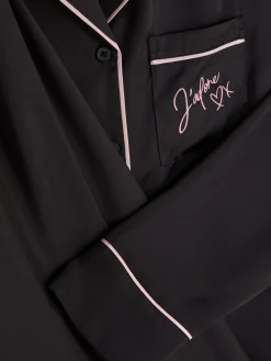 Langarm-Schlafanzug Aus Satin