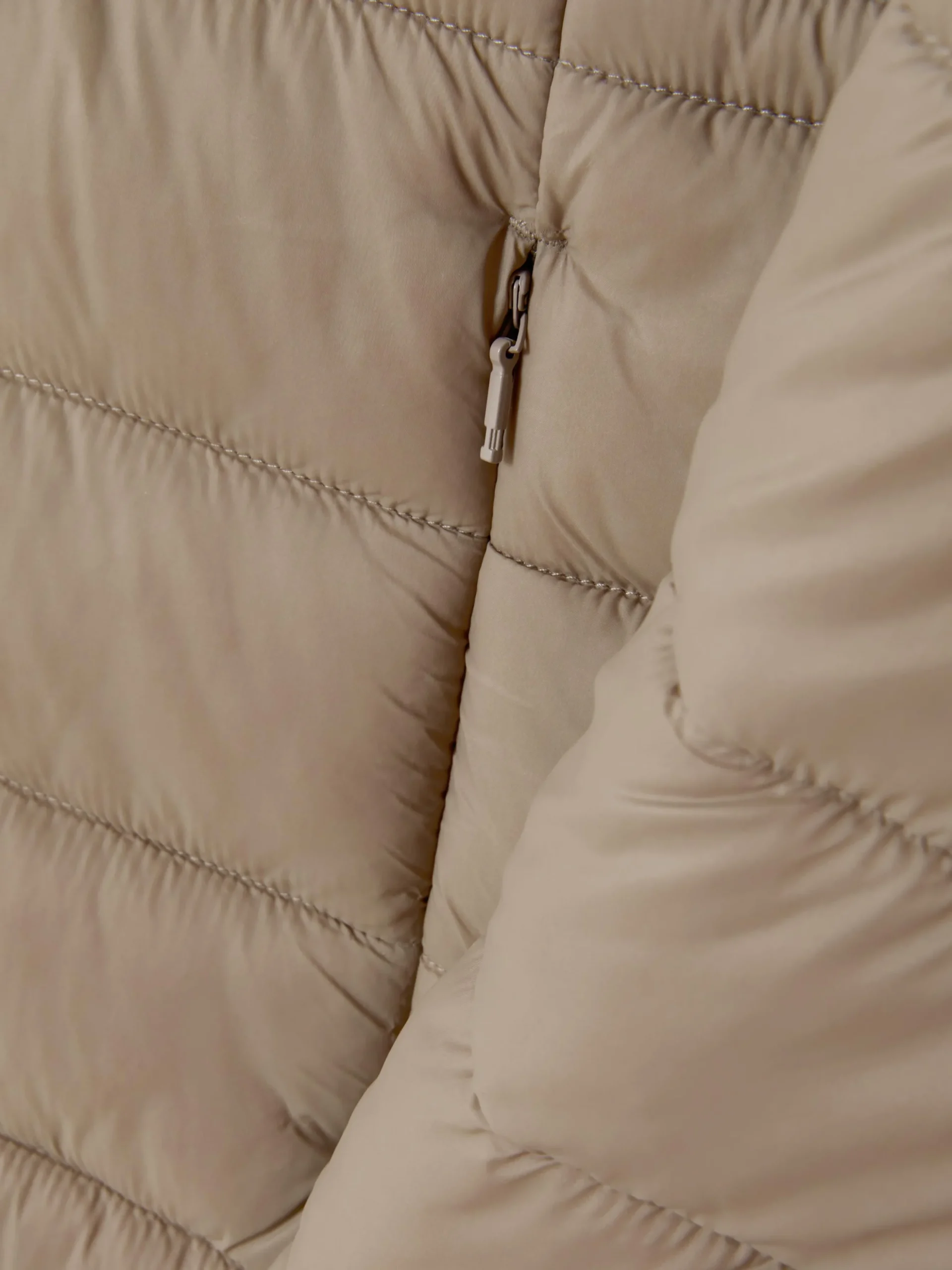 Lange, Leichte Pufferjacke