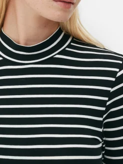 Langärmeliger Body Mit Rollkragen