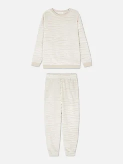 Langärmeliger Fleece-Schlafanzug
