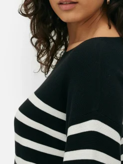 Langärmeliger Pullover Mit U-Boot-Ausschnitt