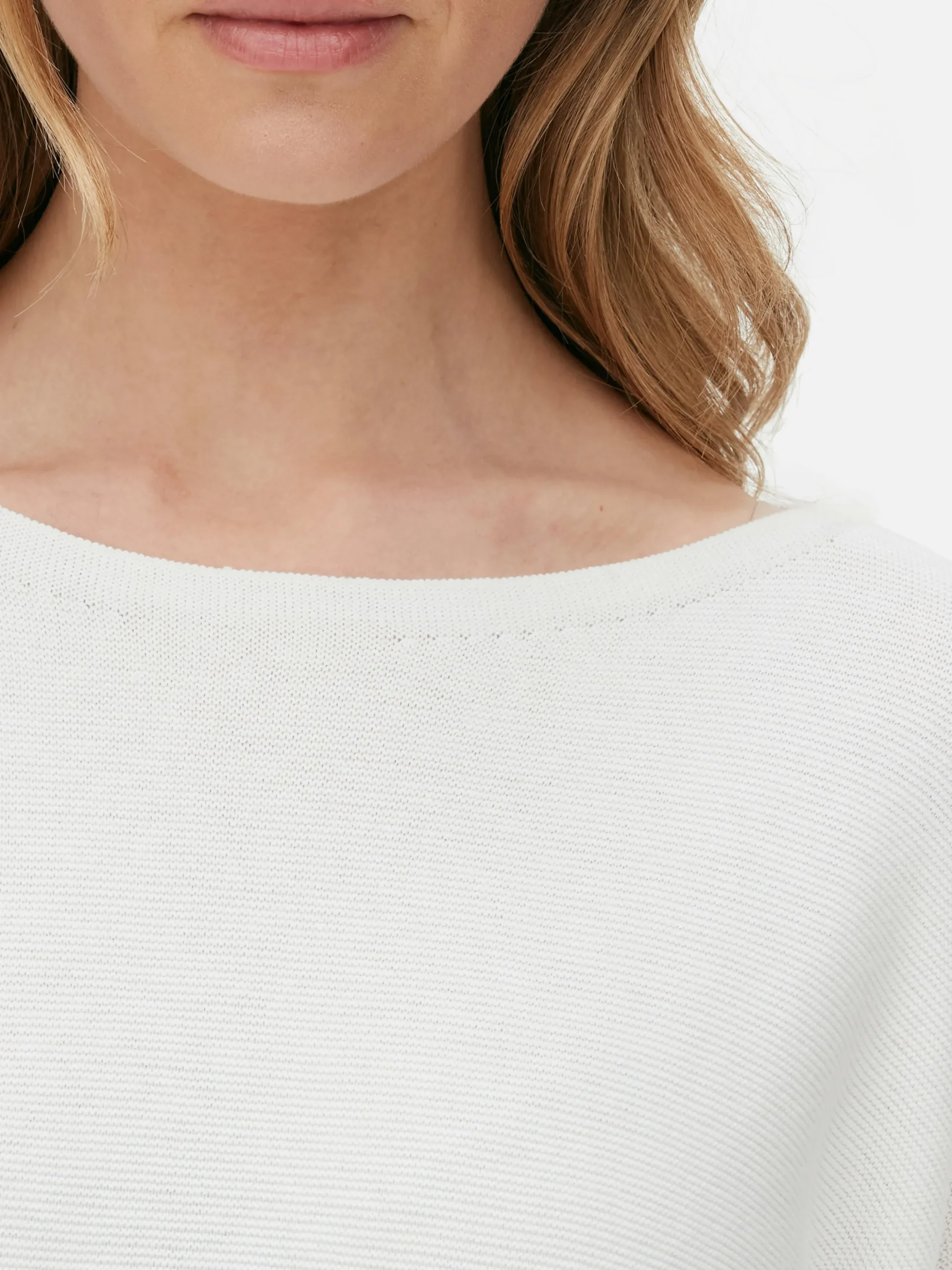 Langärmeliger Pullover Mit U-Boot-Ausschnitt