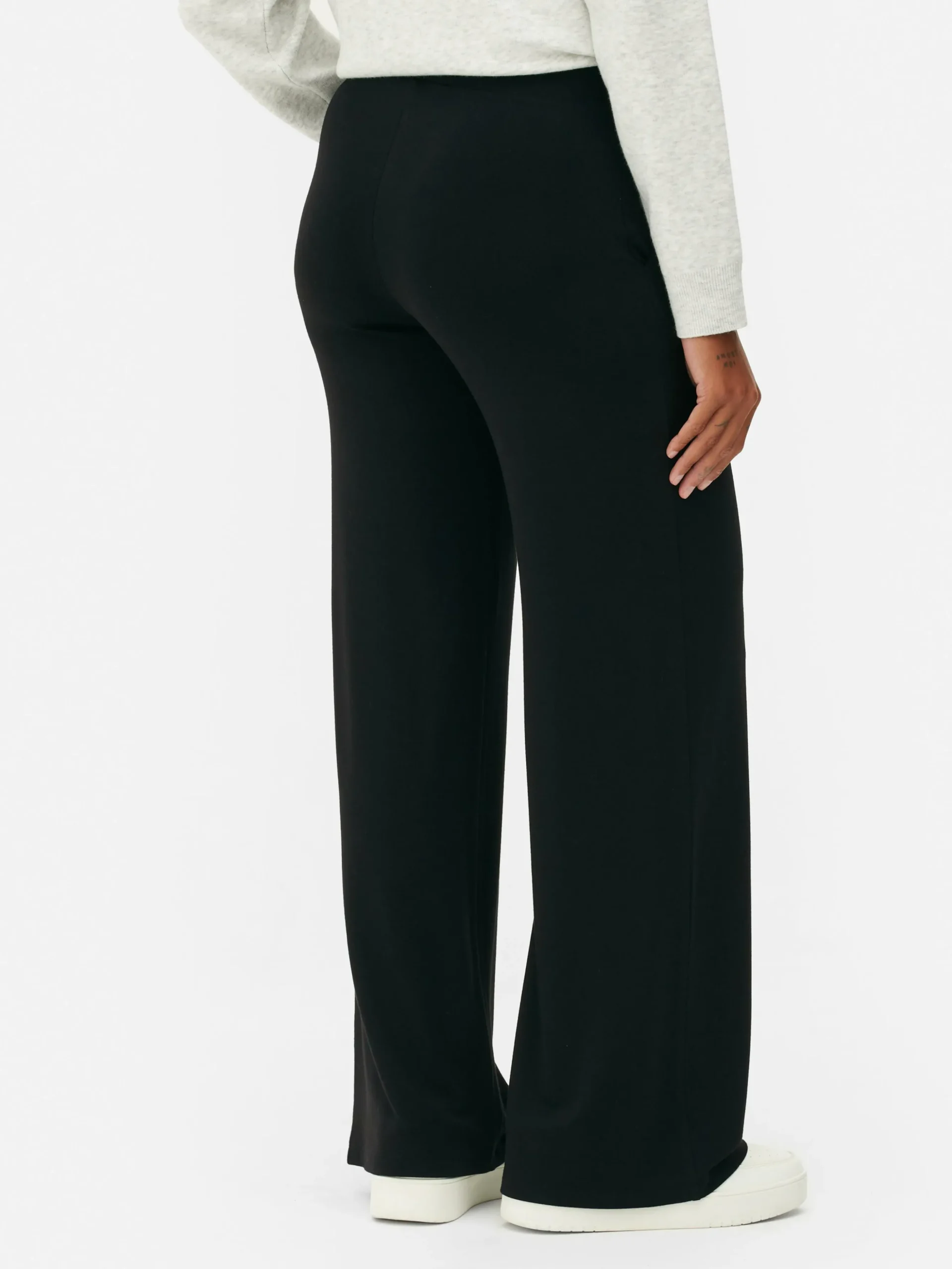Leggings Mit Weitem Bein
