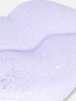 Lippenförmige Badebombe