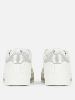 Low-Top-Sneaker Mit Strasssteinen-Detail