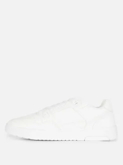 Low-Top-Sneaker Zum Schnüren