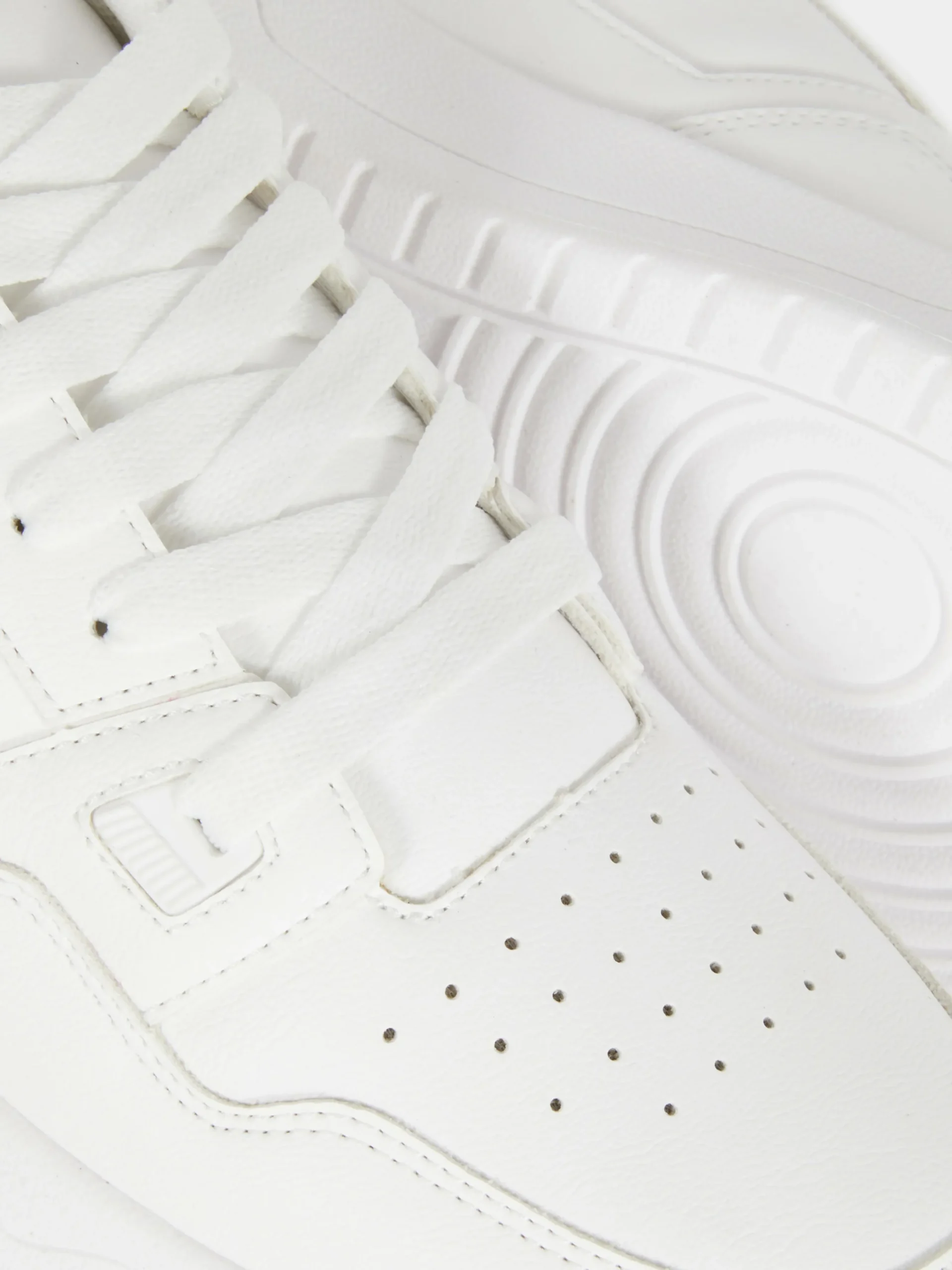 Low-Top-Sneaker Zum Schnüren