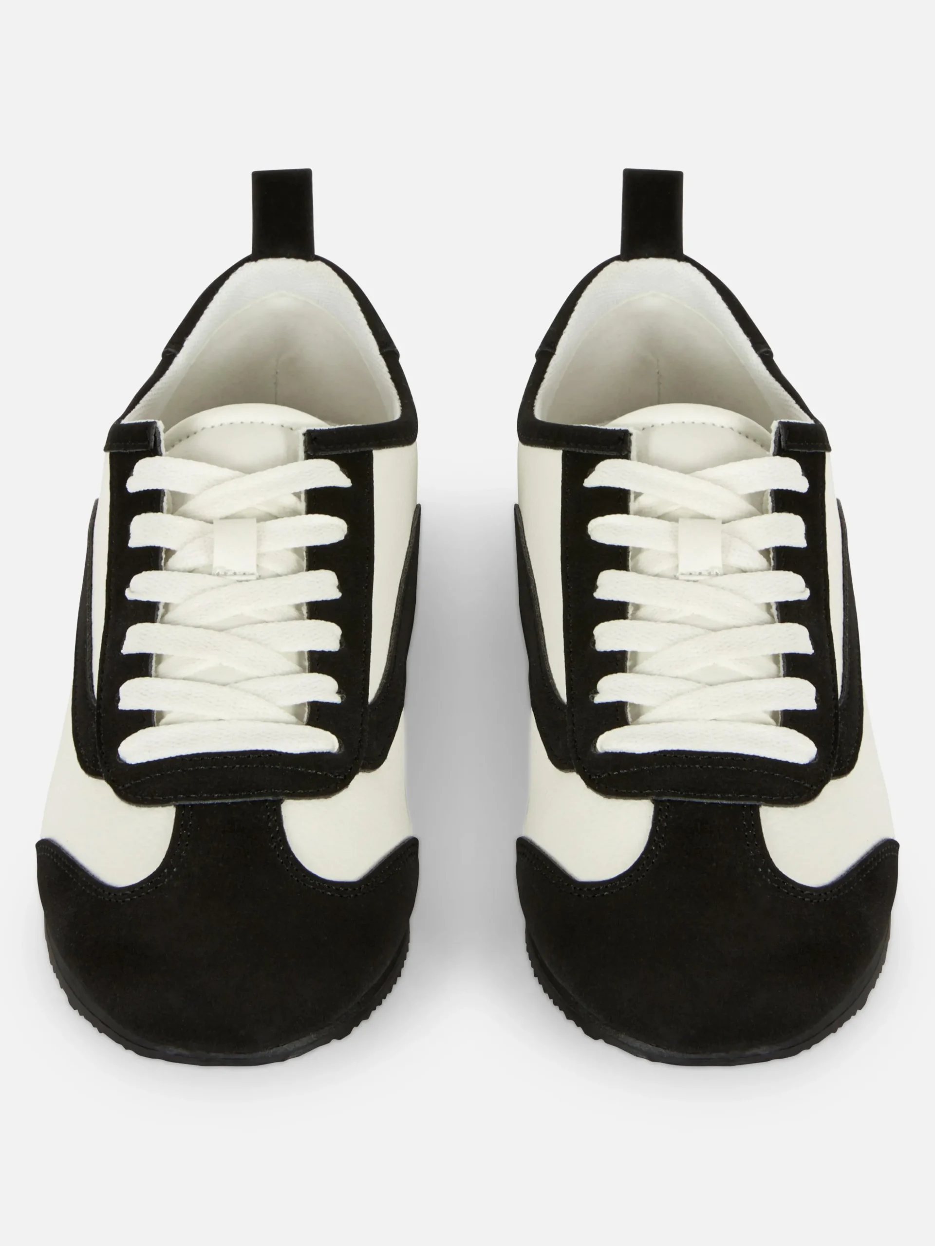 Low-Top-Sneaker Zum Schnüren Mit Plimsoll