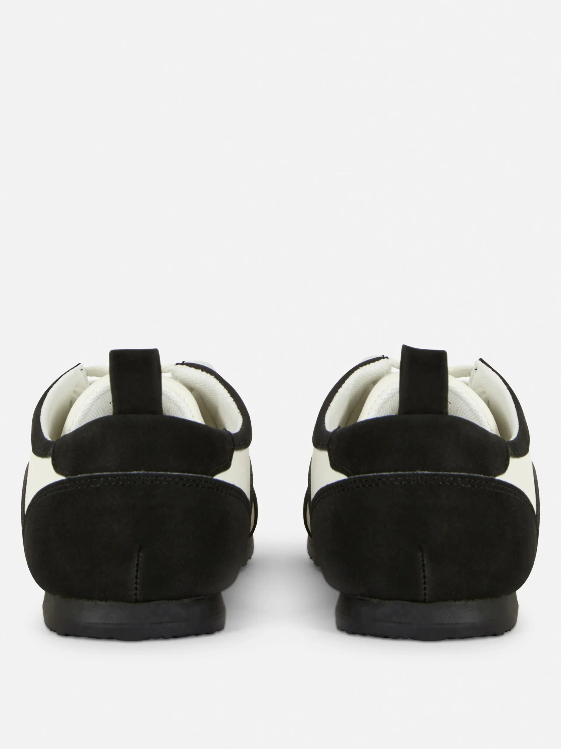 Low-Top-Sneaker Zum Schnüren Mit Plimsoll