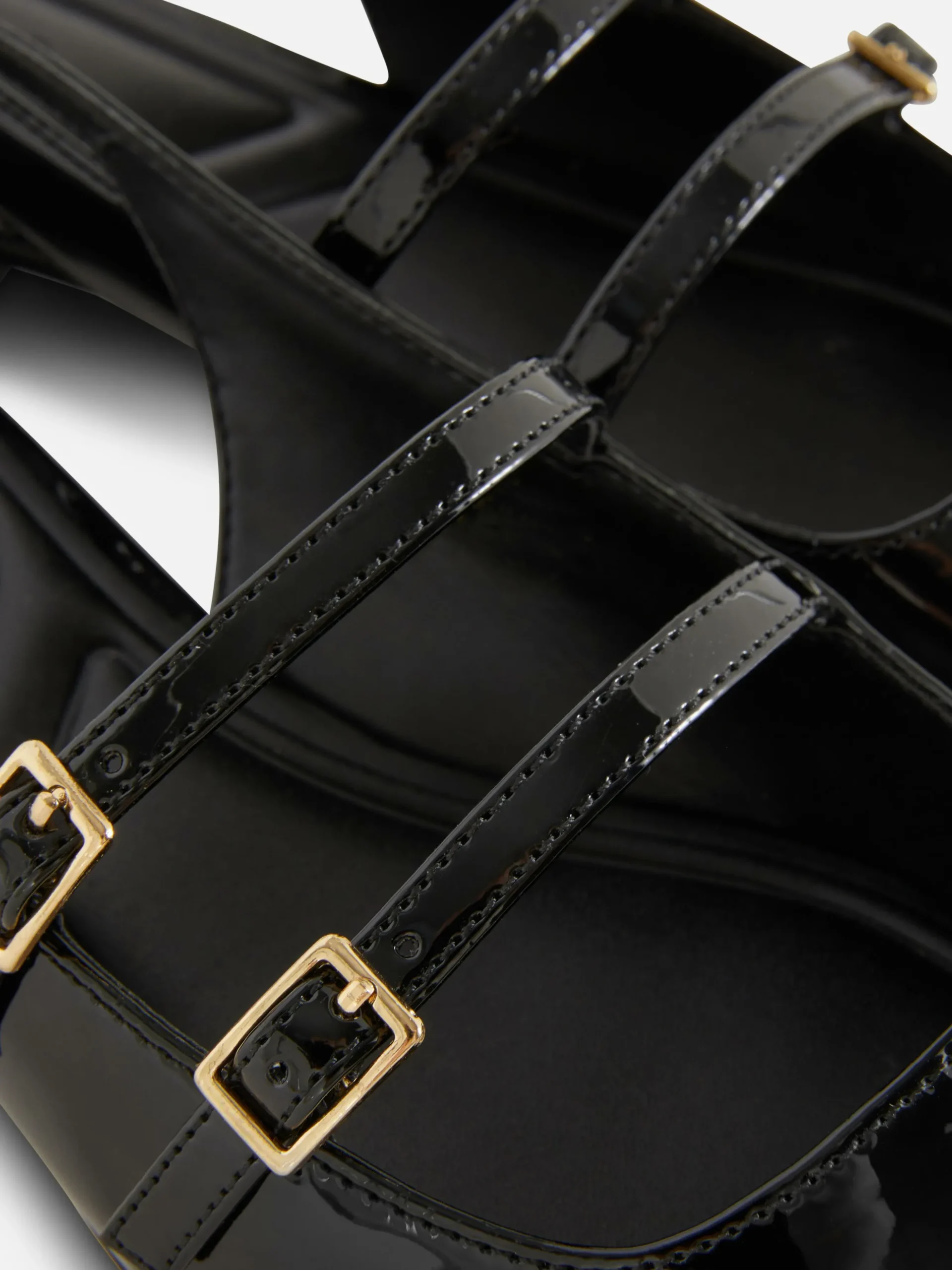 Mary Janes Mit Slingback Und Doppeltem Riemchen