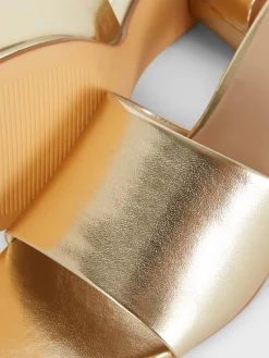 Mules Mit Blockabsatz