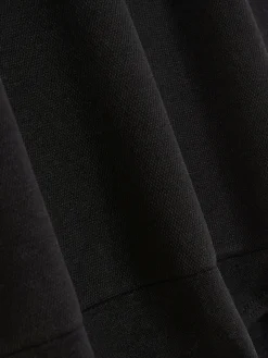 Nahtlose, Figurformende Slips Mit Hohem Bund