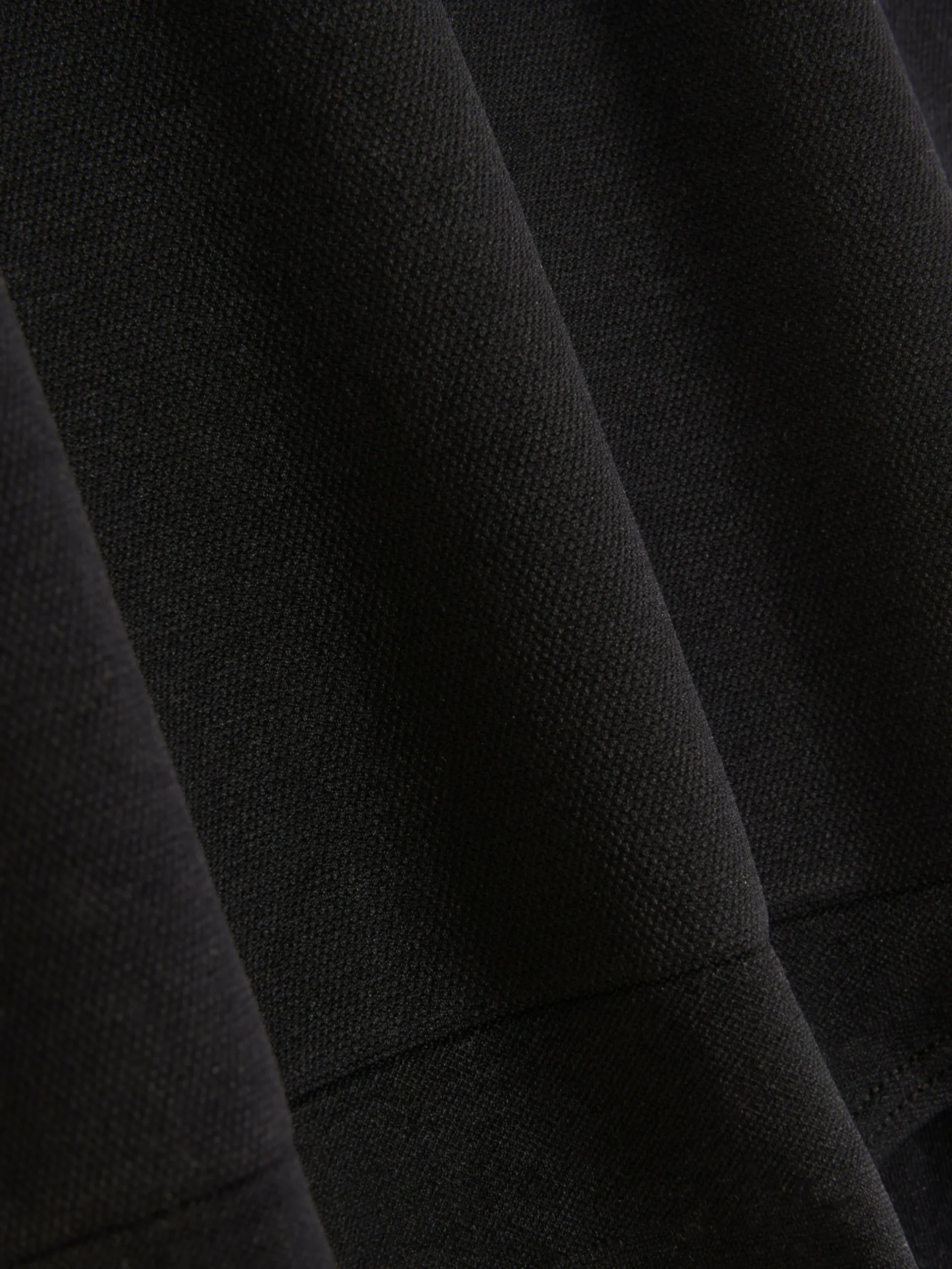 Nahtlose, Figurformende Slips Mit Hohem Bund