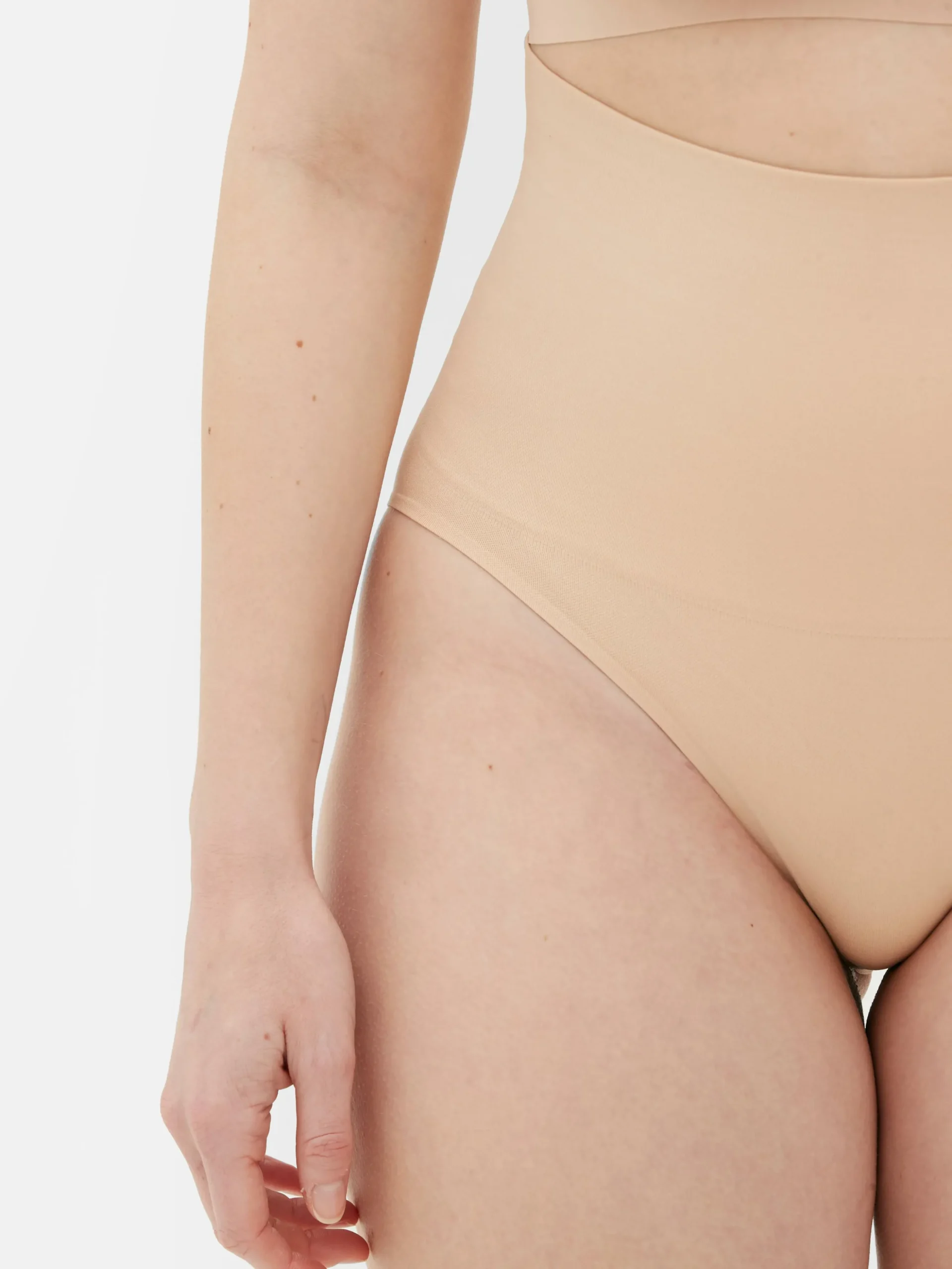 Nahtloser Shapewear-Slip Mit Hohem Bund