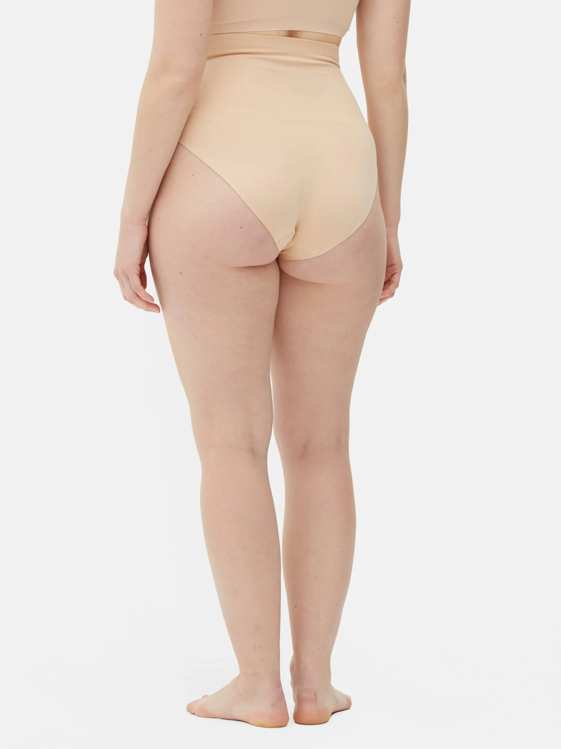 Nahtloser Shapewear-Slip Mit Hohem Bund