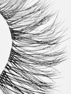 PS… Künstliche Wimpern „Party-Edition“