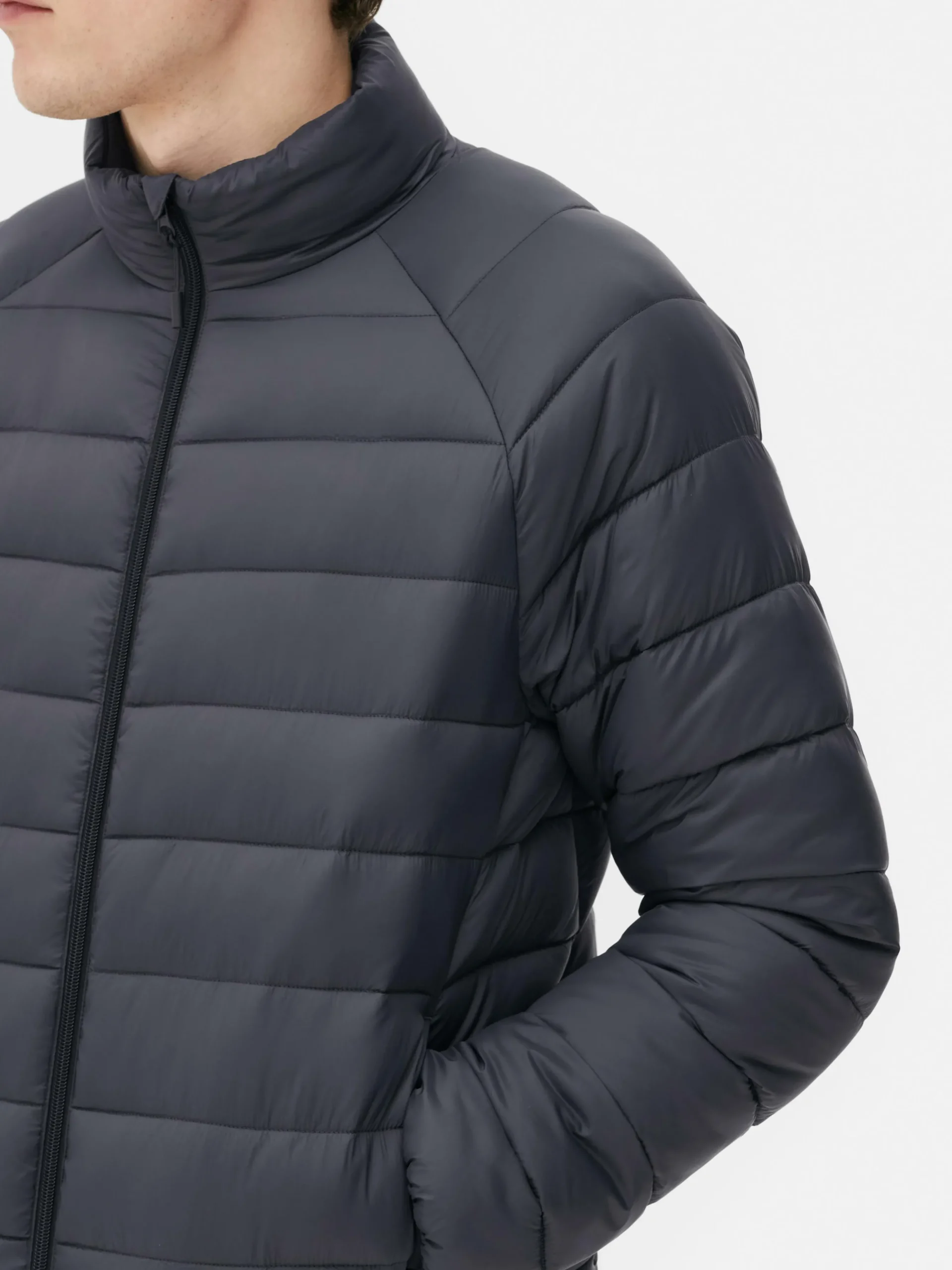 Pufferjacke Mit Trichterkragen