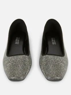 Pumps Mit Eckiger Zehenpartie Und Nieten