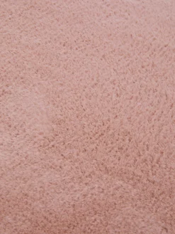 Rechteckiger Kunstfellteppich