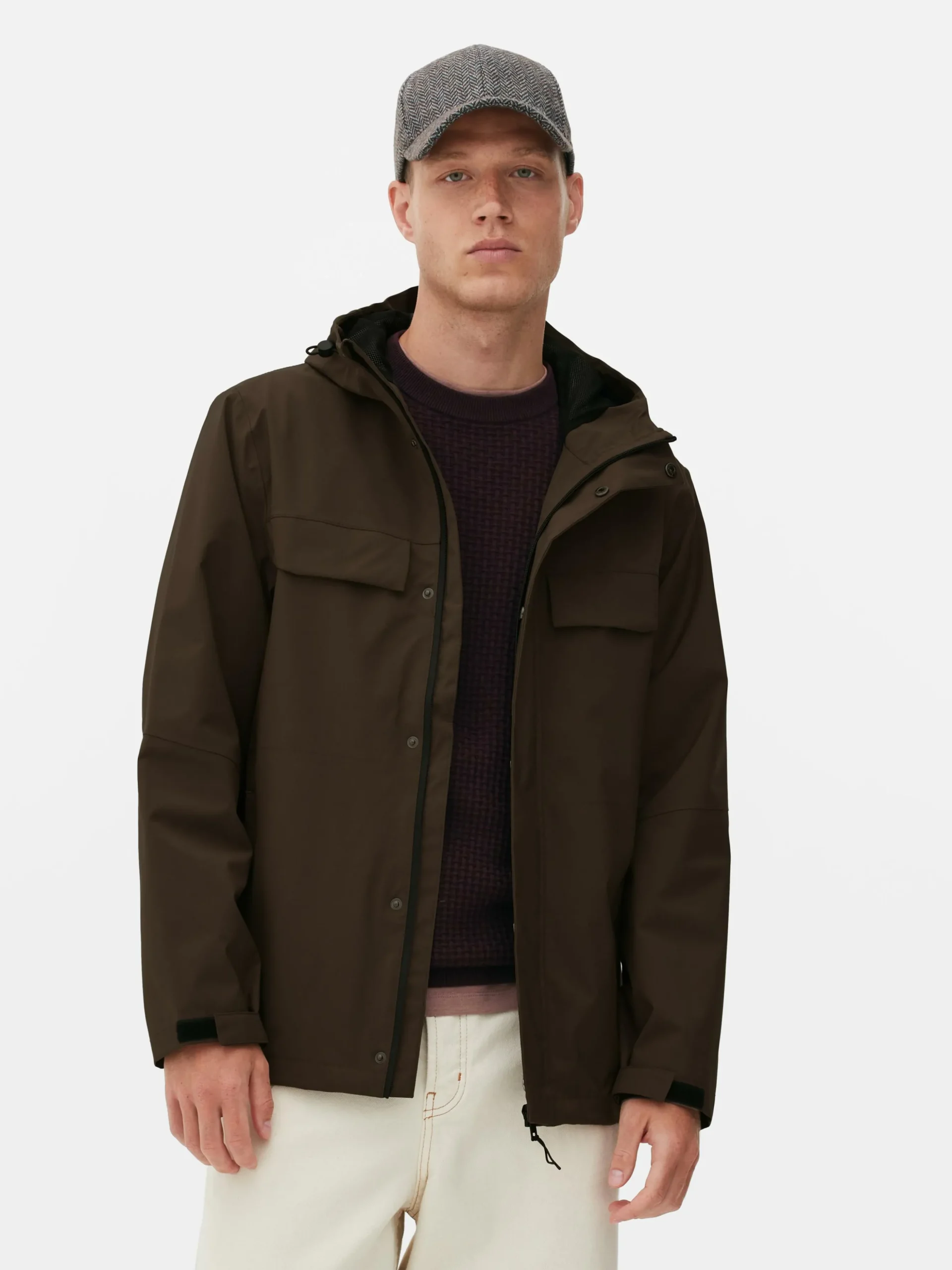 Regenmantel Mit Kapuze Und Durchgehendem Reißverschluss