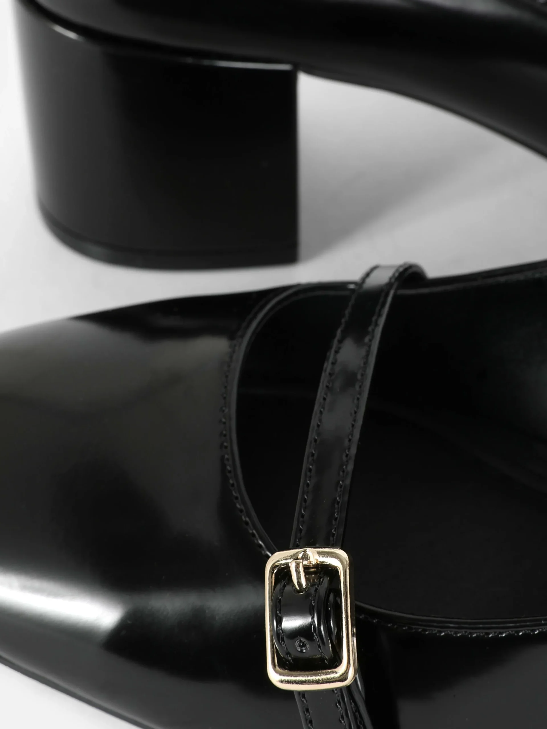 „Rita Ora“ Mary Janes Mit Absatz Und Drei Riemchen