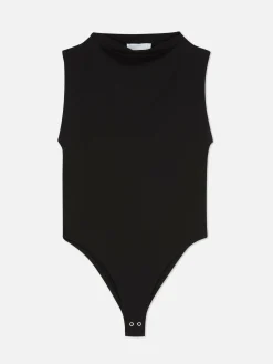 Ärmelloser Body Mit Hohem Kragen