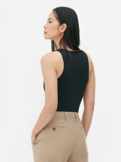 Ärmelloser Bodysuit Mit Rundhalsausschnitt