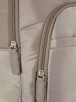 Rucksack Mit Zwei Taschen