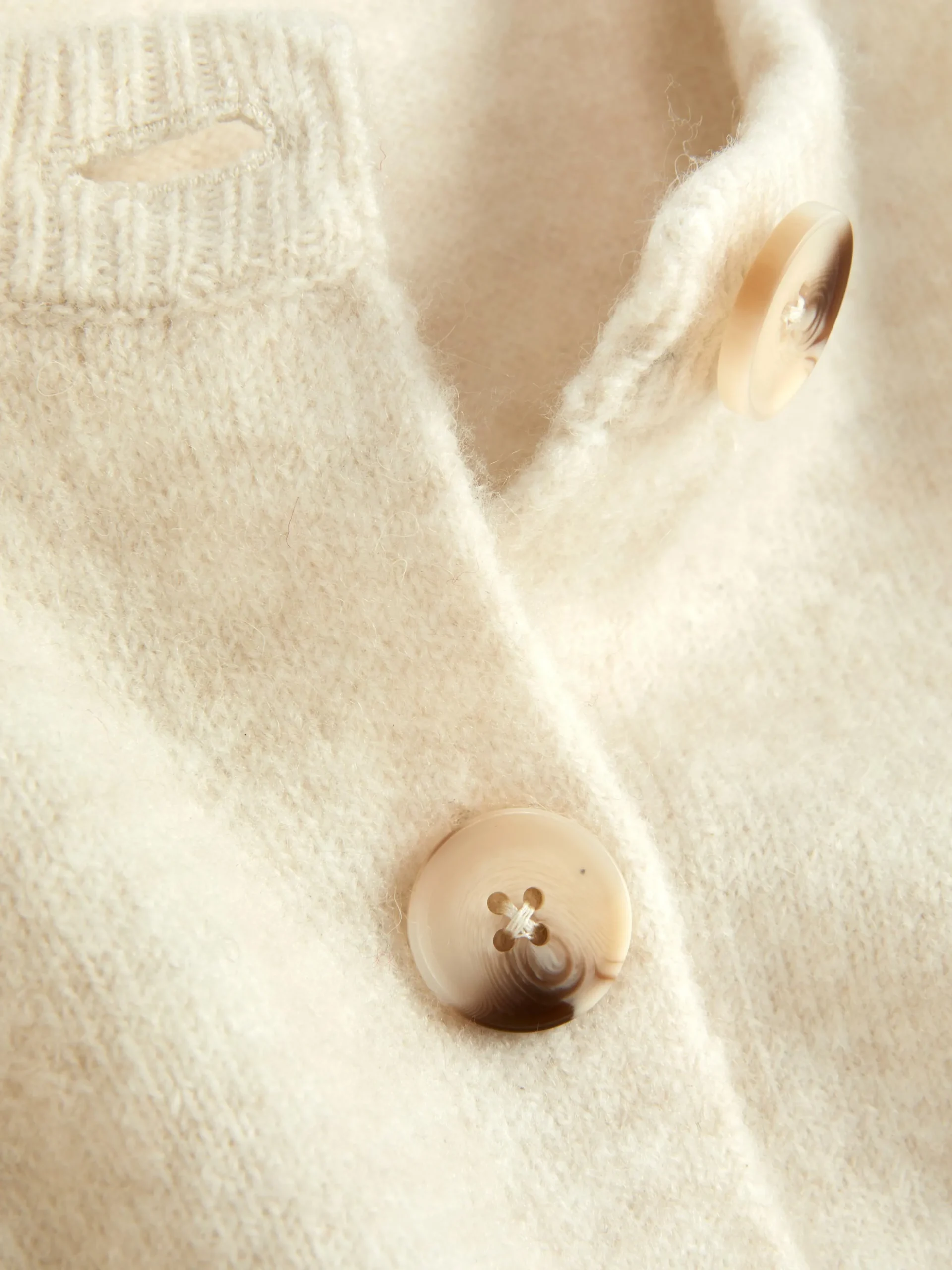 Rundhals-Cardigan Mit Knopfleiste