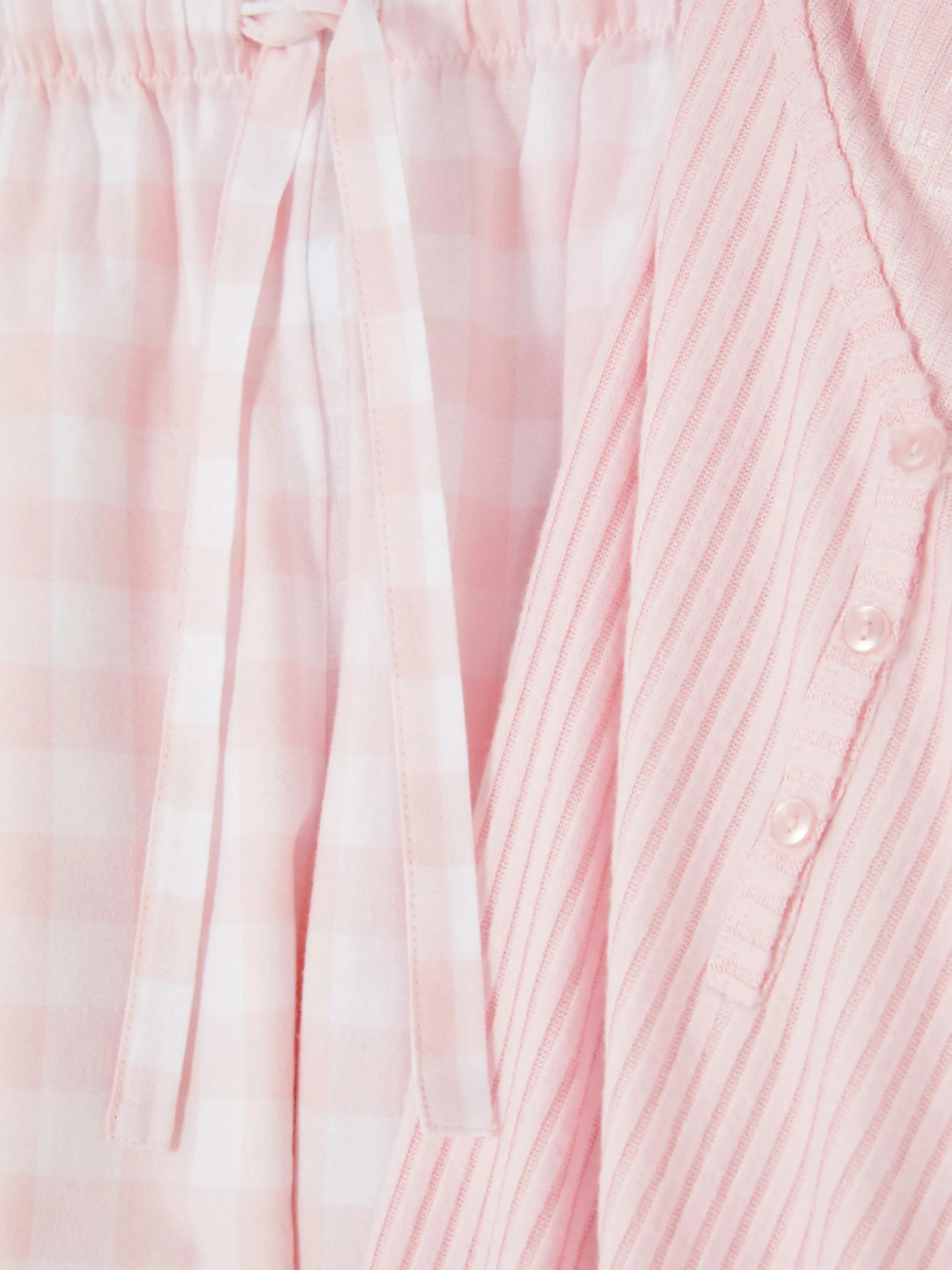 Schlafanzug Mit Henly-Top Und Gemusterter Hose