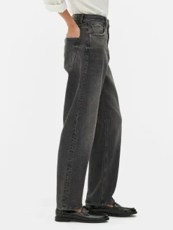 Schmal Geschnittene Jeans Mit Geradem Bein