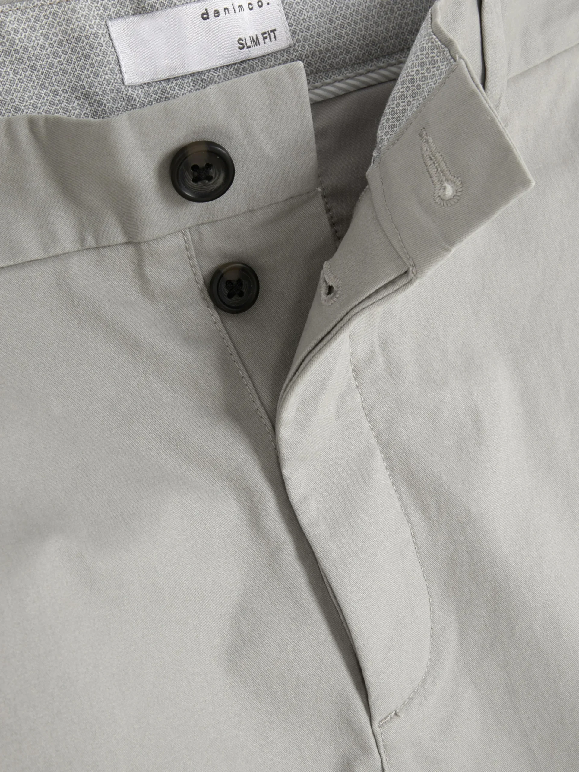 Schmale Stretch-Chinohose