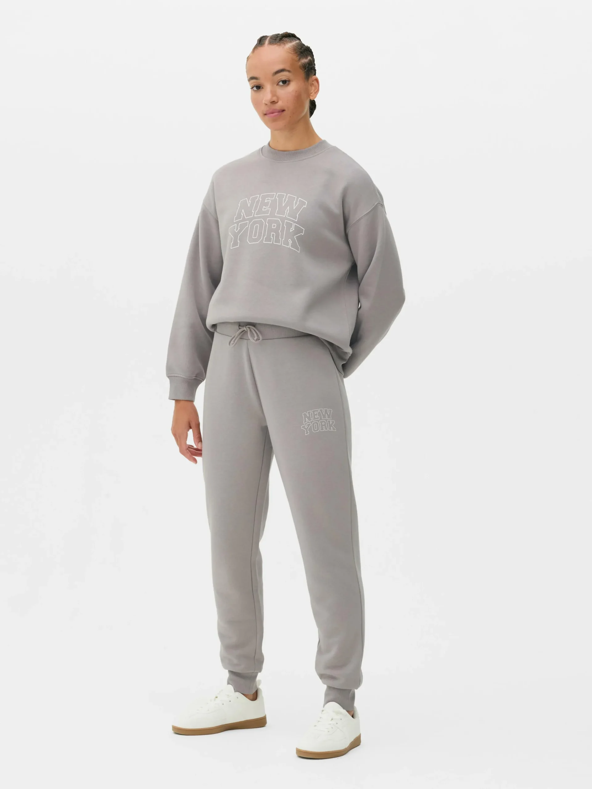 Skinny-Fit-Jogginghose Mit Grafik