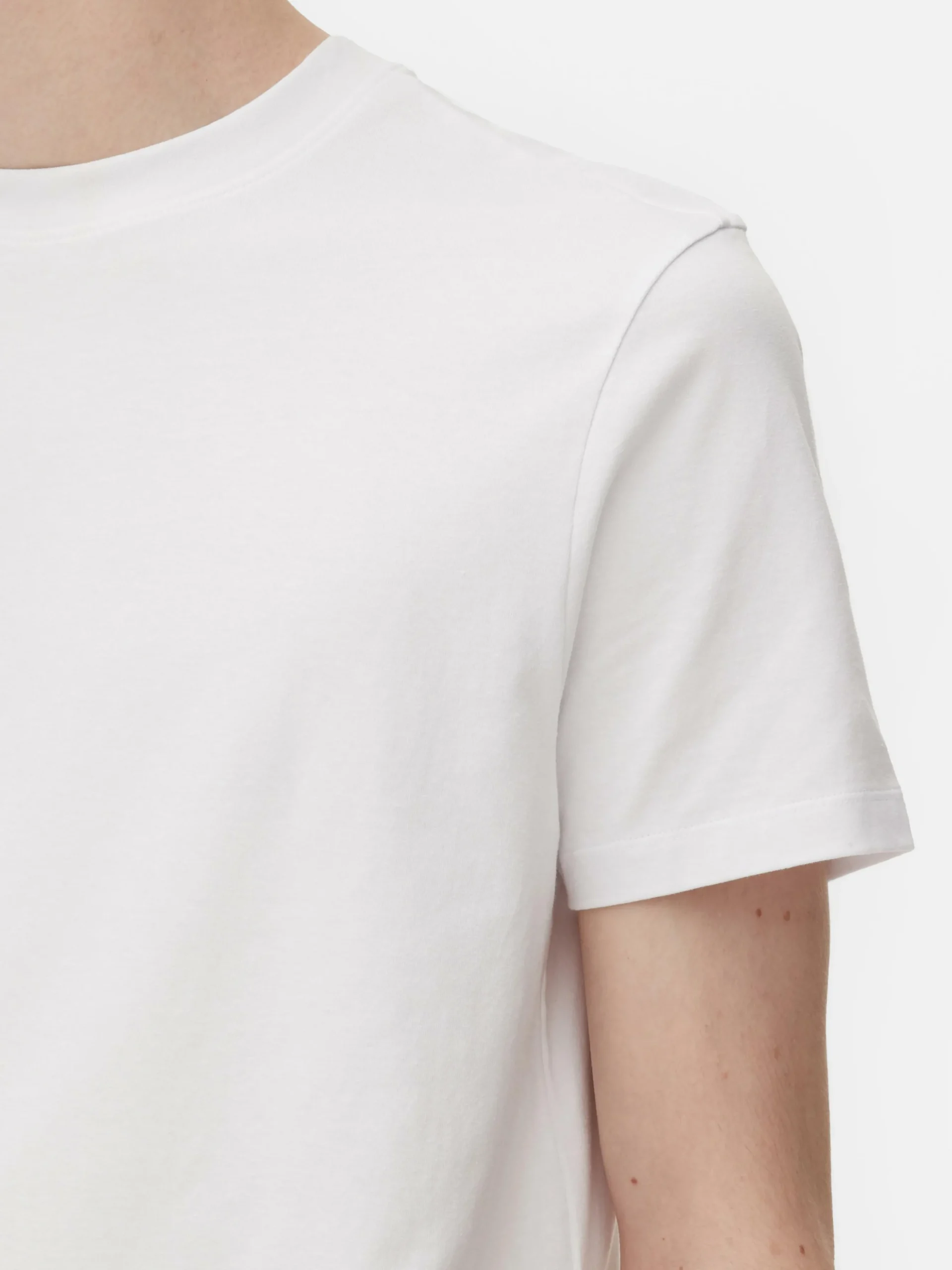 Slim-Fit-T-Shirt