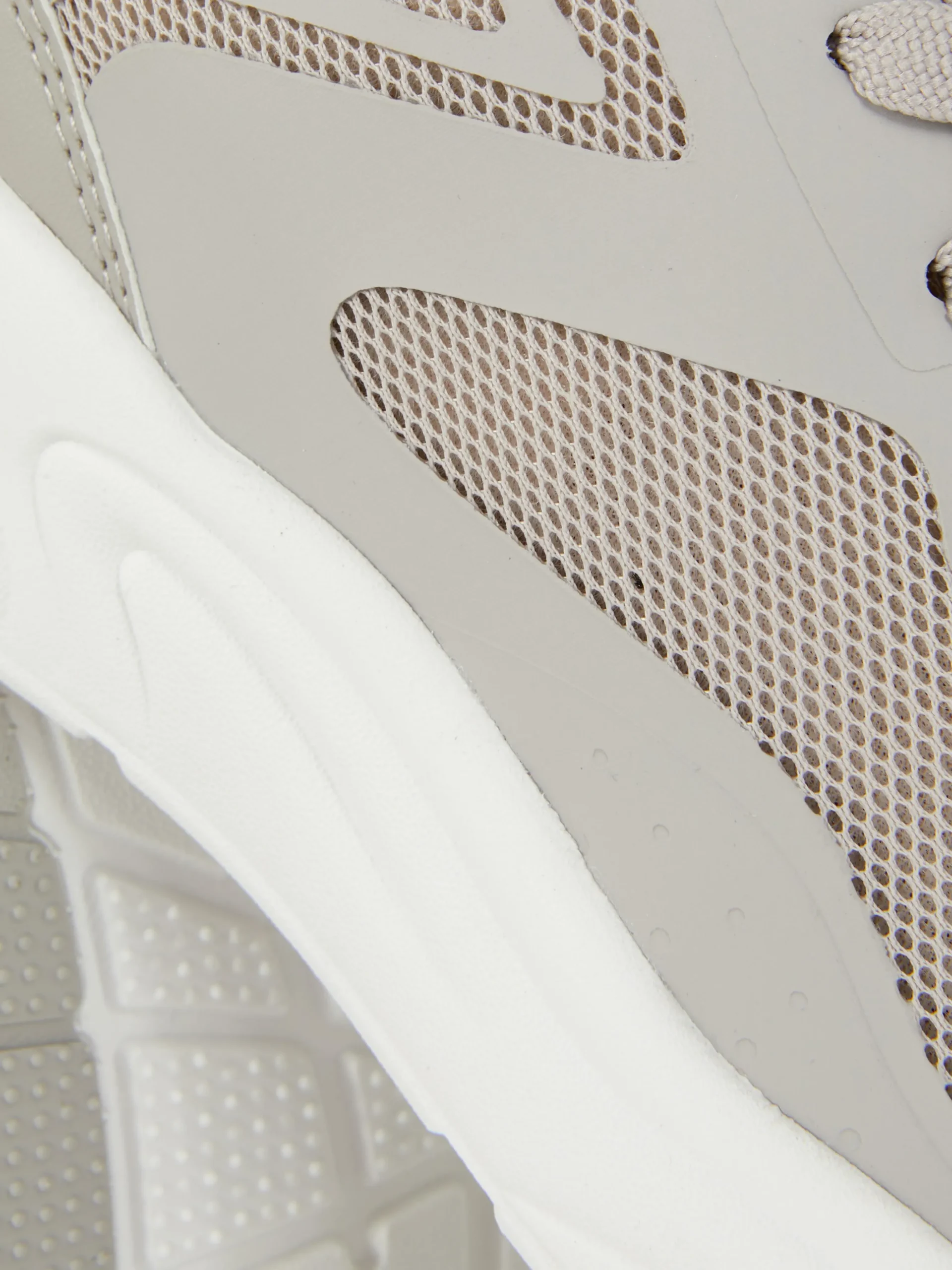 Sneaker Mit Dicker Mesh-Sohle