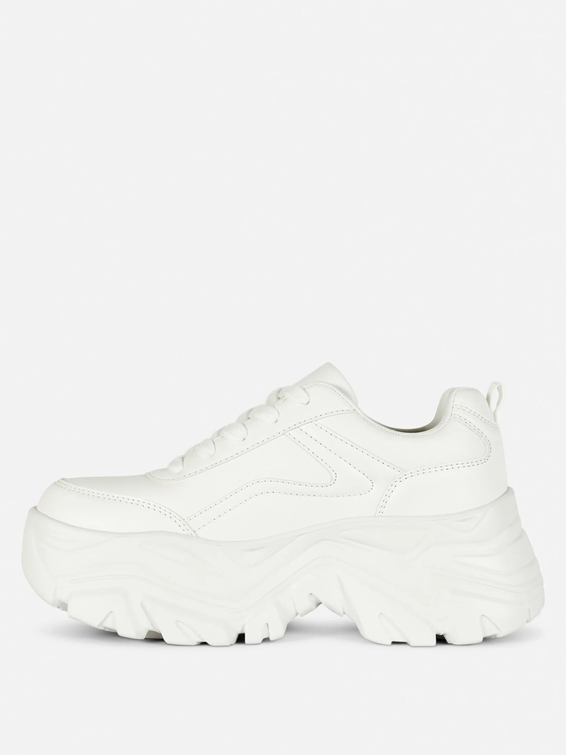 Sneaker Mit Extremer Plateausohle