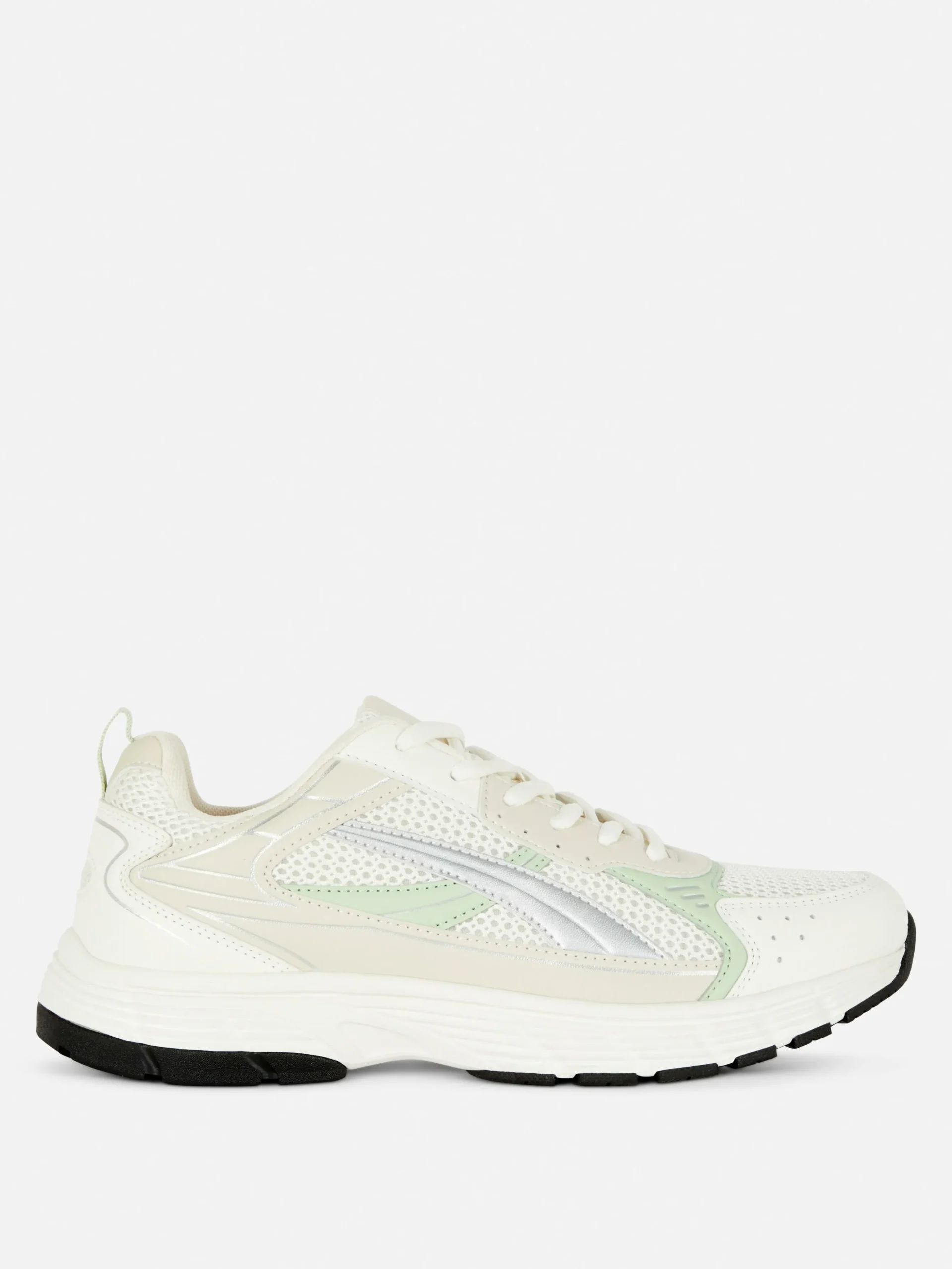 Sneaker Mit Netzstoffeinsätzen