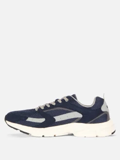 Sneaker Mit Netzstoffeinsätzen