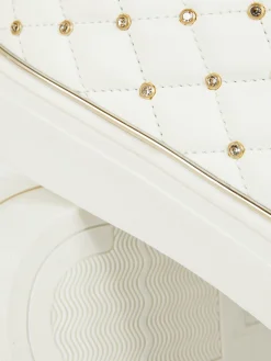 Sneaker Mit Strassnieten Und Dicker Sohle