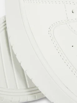 Sportliche Low-Top-Sneaker