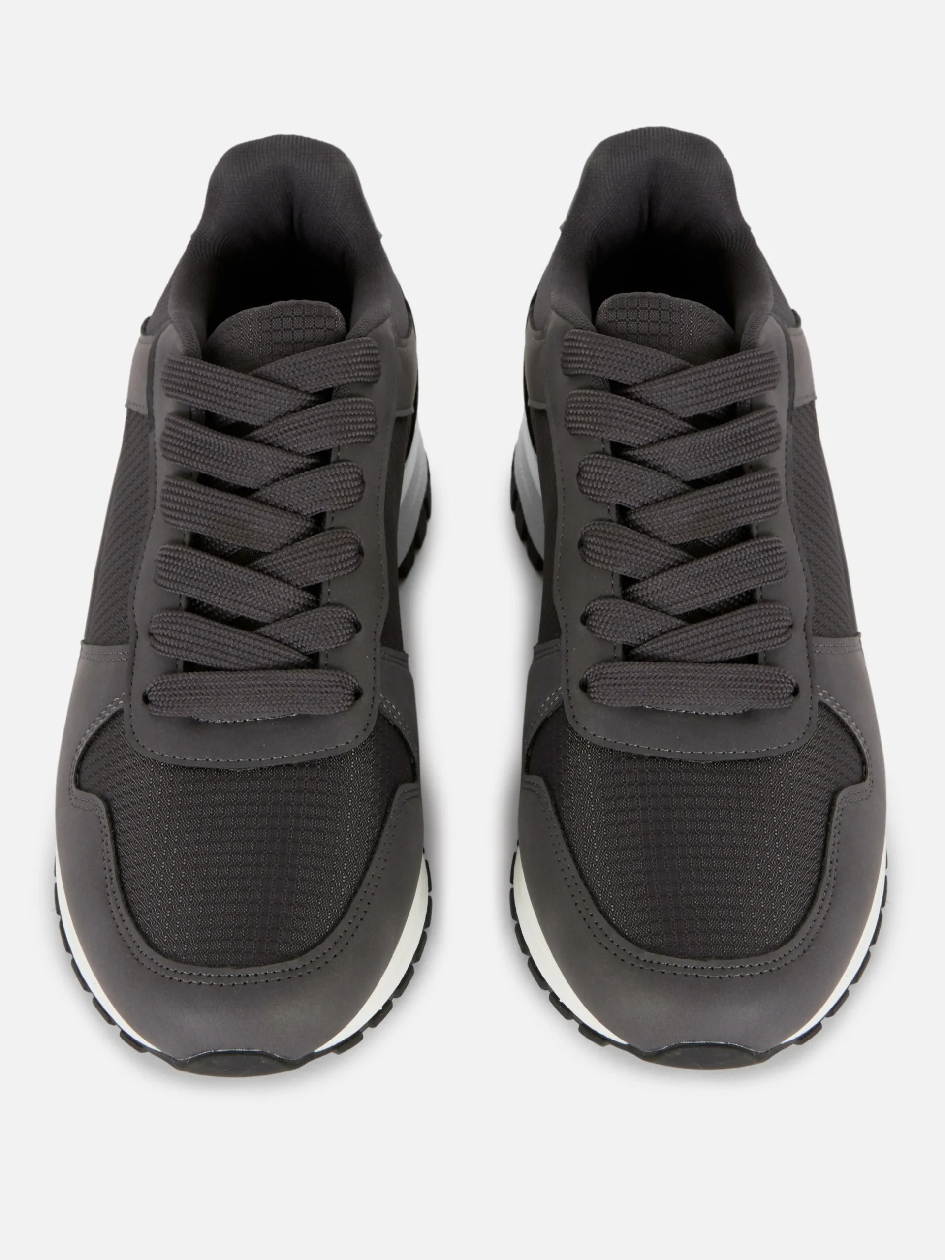 Sportliche Sneaker Mit Dicker Sohle