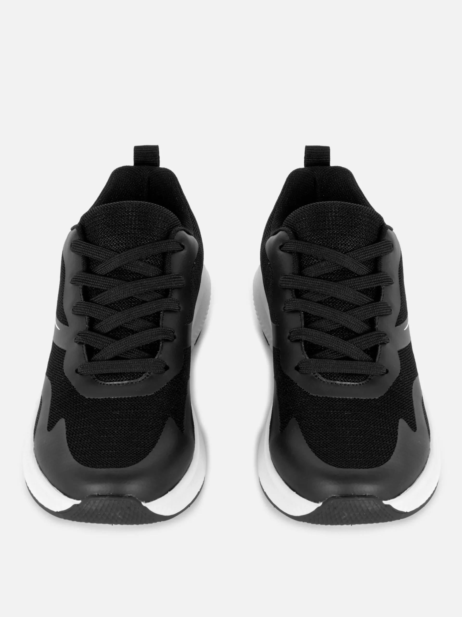 Sportliche Sneaker Mit Schnürsenkeln