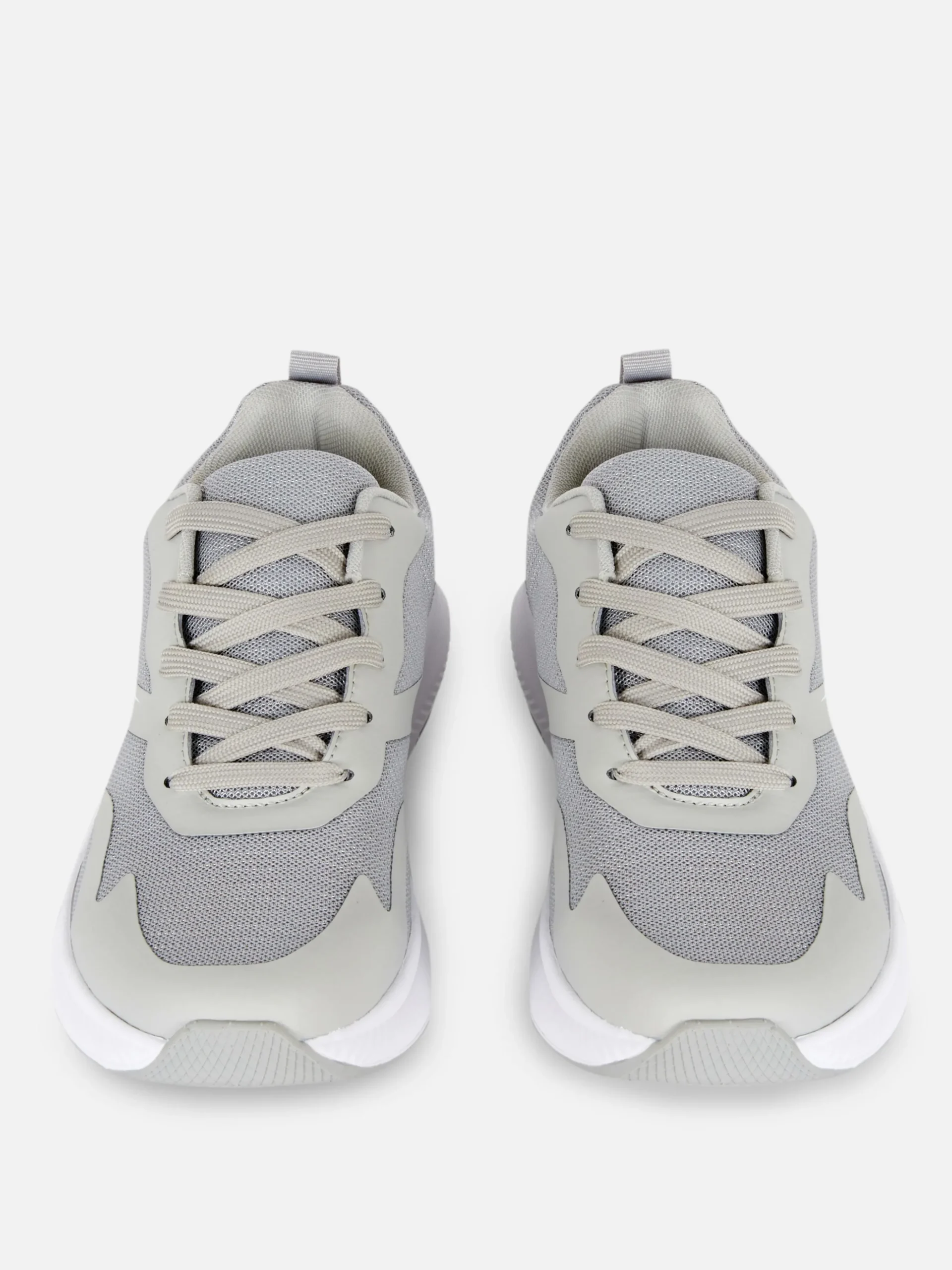 Sportliche Sneaker Mit Schnürsenkeln