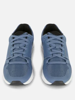 Sportliche Sneaker Zum Schnüren