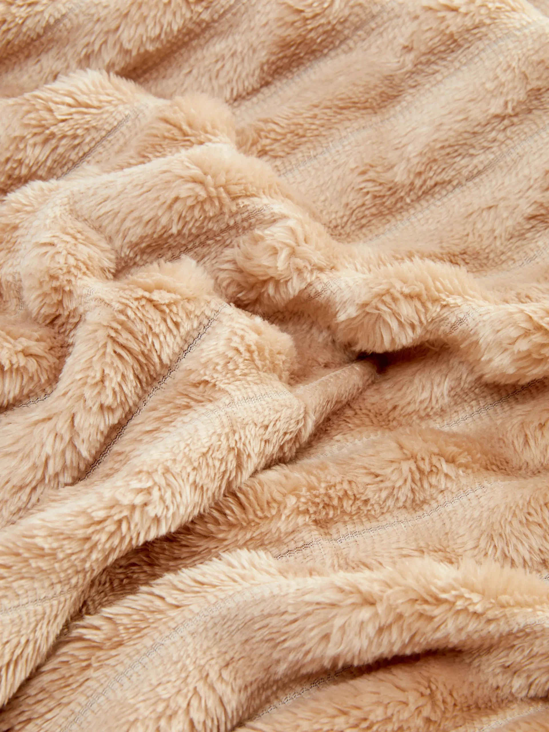 Superweicher, Gerippter Plüschüberwurf