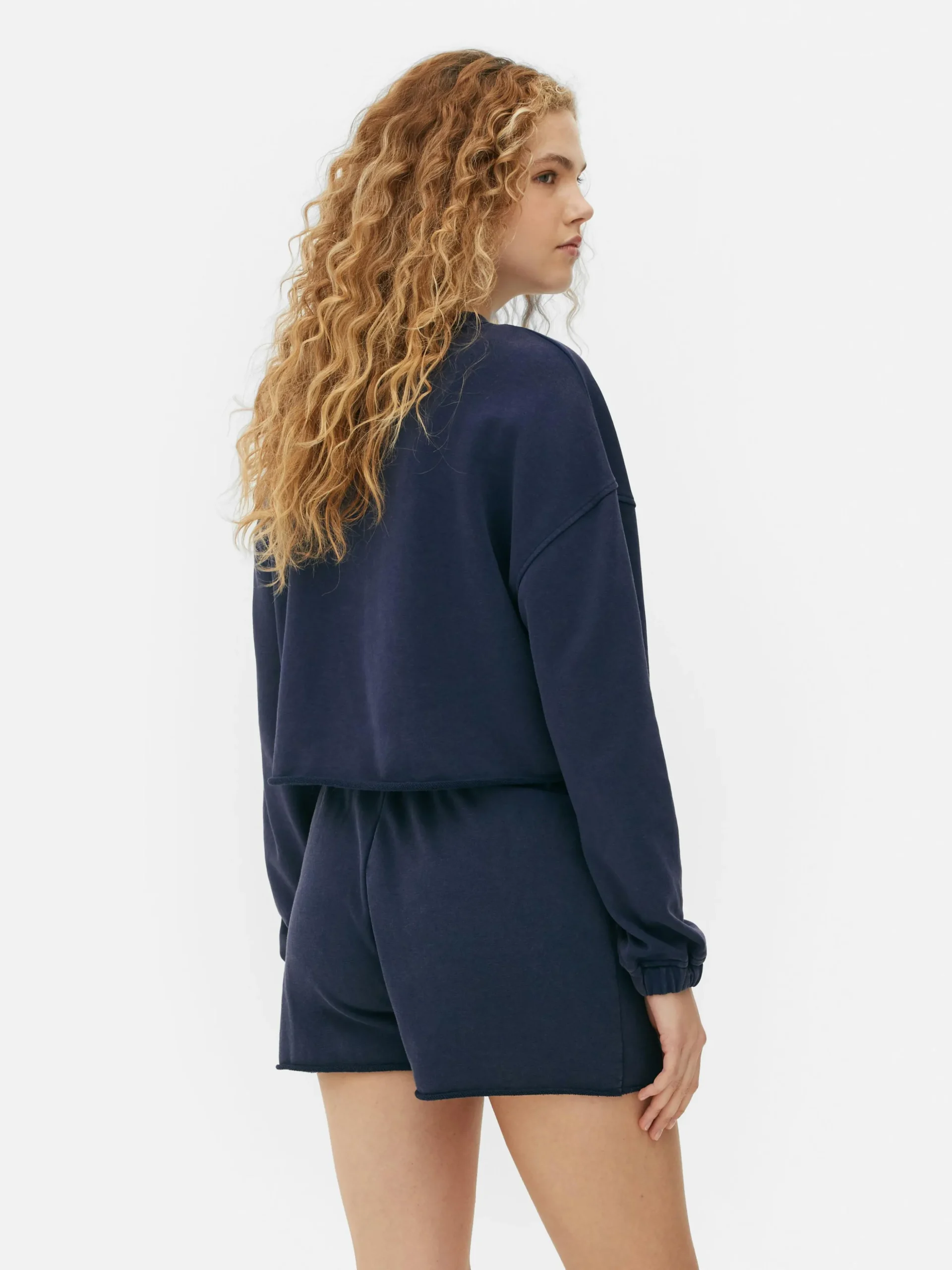 Sweatshirt Mit Ausgefranstem Saum Zum Kombinieren