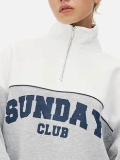 Sweatshirt Mit Trichterkragen Und Grafik