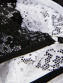 Tangas Aus Spitze, 3er-Pack