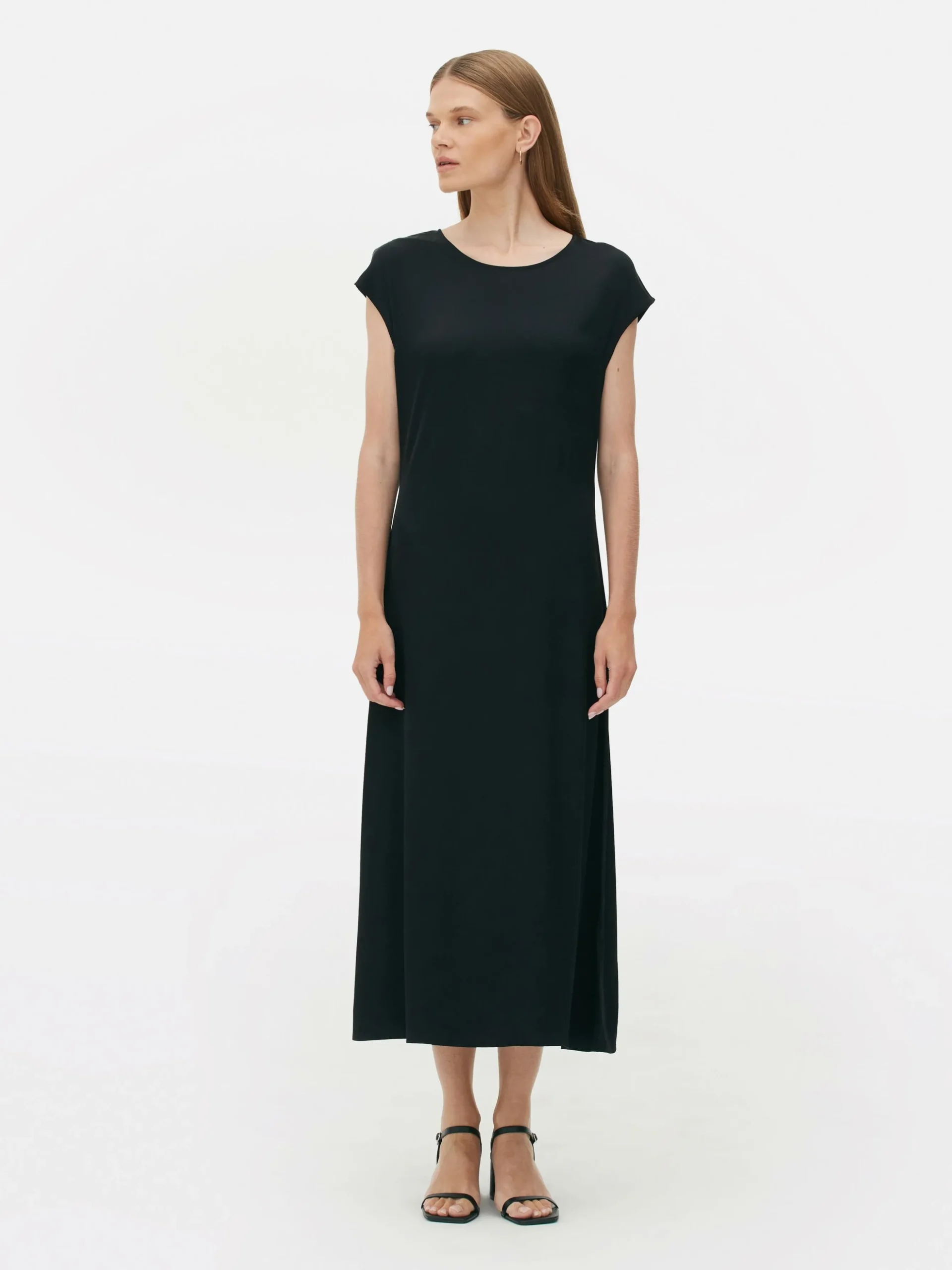 „The Edit“ Satin-Midikleid