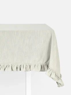 Tischdecke Mit Rüschenbesatz